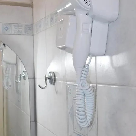 Adonino Apartment *
