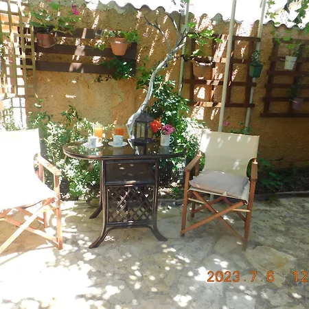 Adonino Apartament *