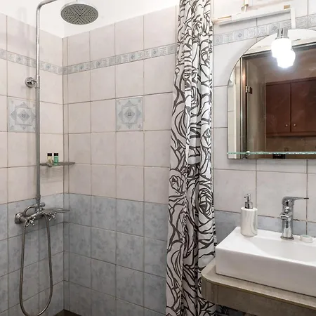 Adonino Apartment *